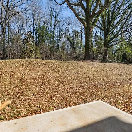Holiday home Elegant Near Uptown, Airport & Stadium *