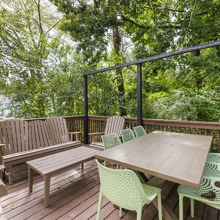 Charming & Cozy 4br In Southpark