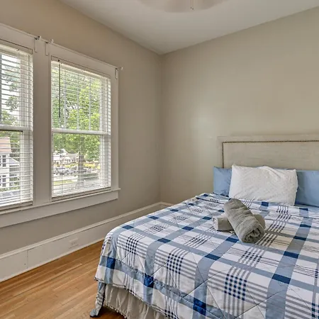Holiday home Prime Retreat 1 Mi To Uptown! Charlotte