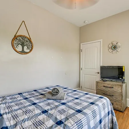 Holiday home Prime Retreat 1 Mi To Uptown! Charlotte
