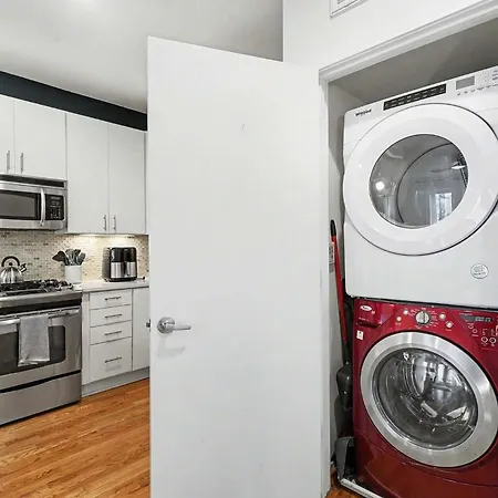 New! Minutes To Uptown Clt W King Holiday home *