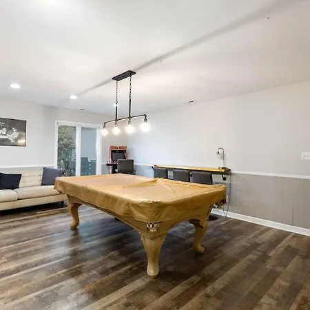 Holiday home Poolside Paradise In The Heart Of Charlotte
