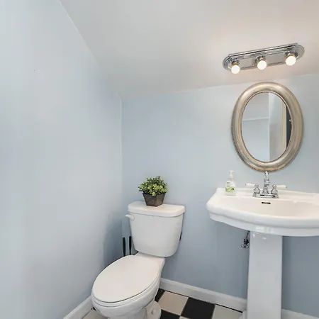 Close 2 Southpark Pet Friendly W Fenced-in Yard *