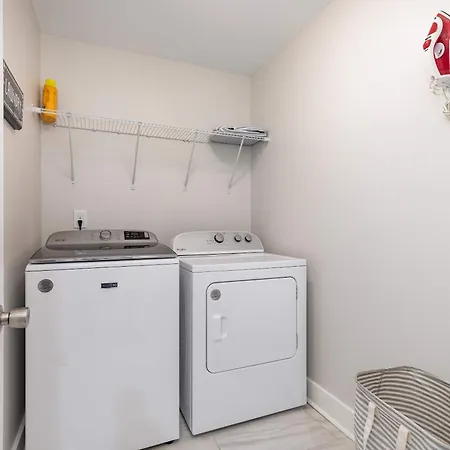 New Listing! Sleeps 11 - Fenced In Backyard *