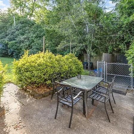 Close 2 Southpark Pet Friendly W Fenced-in Yard Charlotte