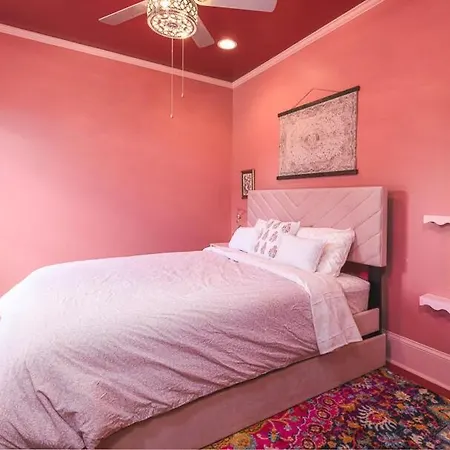 Bohobagh A Vibrant Experience Fully Fenced And Gated For Privacy * Charlotte