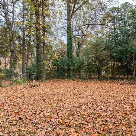 Holiday home Escape W/ Spacious Yard *