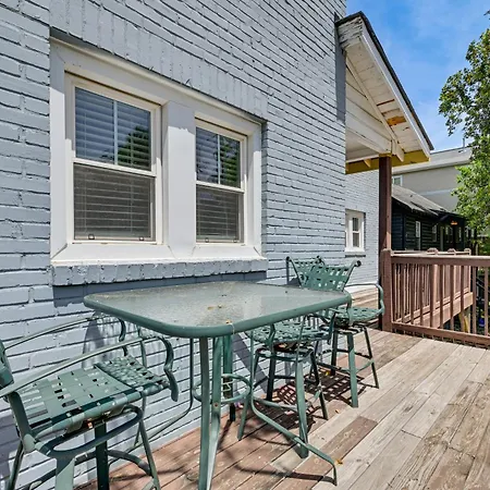 Holiday home Prime Retreat 1 Mi To Uptown!
