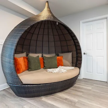 Charming & Cozy 4br In Southpark Charlotte