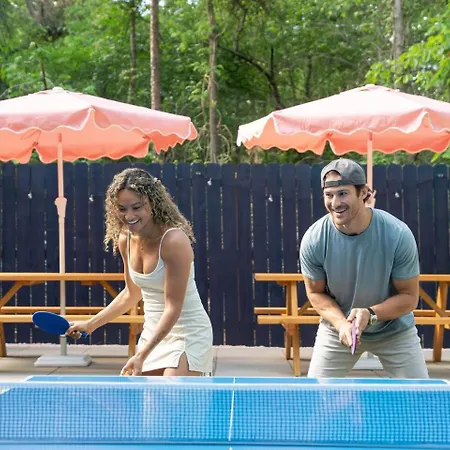 New! Hottub+pickleball+gameroom+movies+golf+games