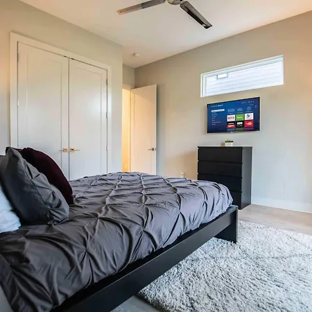 Holiday home Family-friendly 4br W Bunk Beds & Outdoor Grill