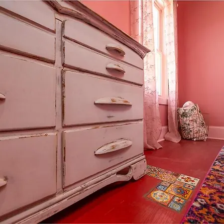 Bohobagh A Vibrant Experience Fully Fenced And Gated For Privacy Holiday home Charlotte