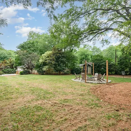 Holiday home The Ultimate Escape - Midwood Hideaway With Hot Tub, Peloton, Games *