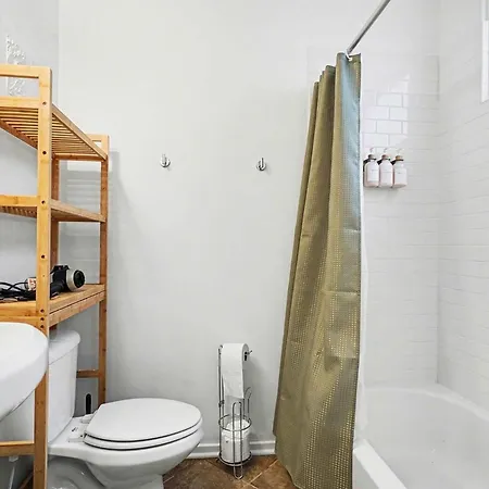 Holiday home New! Minutes To Uptown Clt W King *