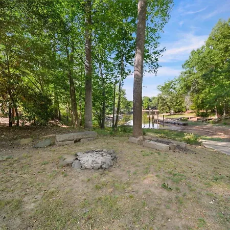 Holiday home 4br Wylie Ollie Private Cove Hot Tub Fire Pit Charlotte