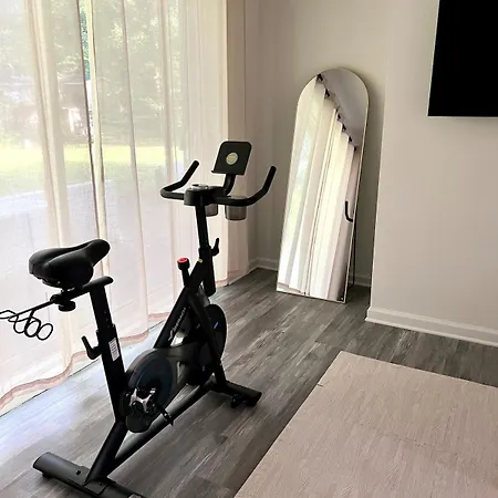 Brand New Stylish 5br3ba 15mins Clt Downtown Charlotte