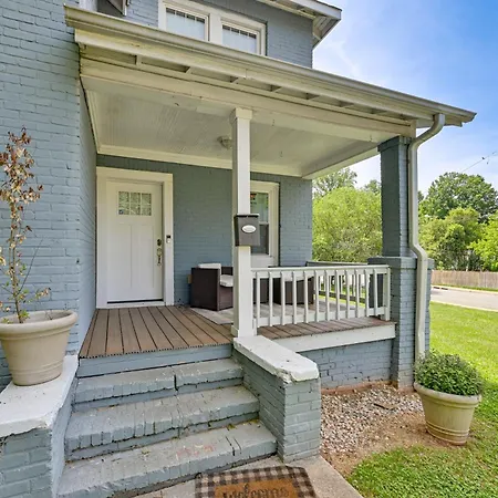 Holiday home Prime Retreat 1 Mi To Uptown!