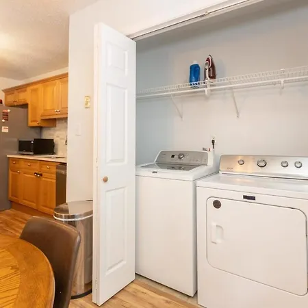 Cozy Single-story Near Pineville Hospital, Games * Charlotte