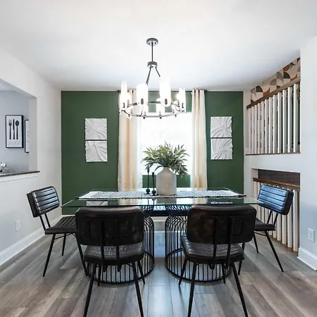 Charming & Cozy 4br In Southpark Holiday home *