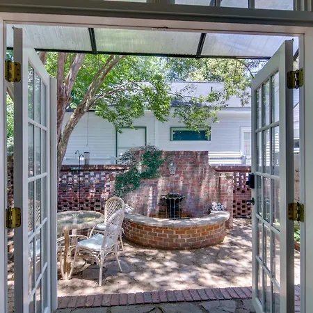 Walk To Dtwn! Historic & Elegant Gem In Holiday home
