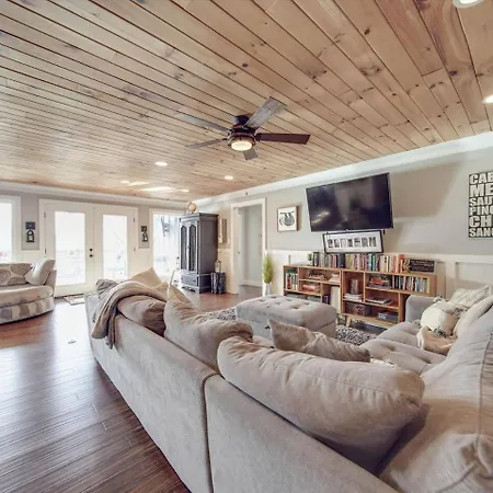 Du - Lakefront Retreat Charlotte
