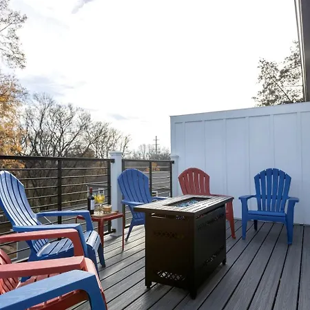 Radiant Urban Vacation Sanctuary Near Catawba River In North Carolina Holiday home Charlotte