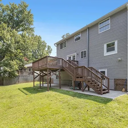 Holiday home Large Group Paradise - Blocks From Uncc Charlotte