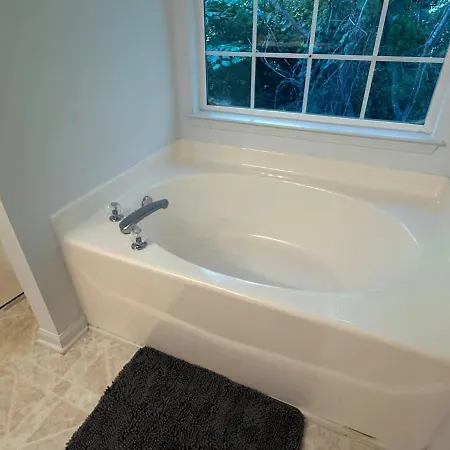 Holiday home Luxe 3br 1 King 1 Queen Near Uncc & Concord Mills Charlotte