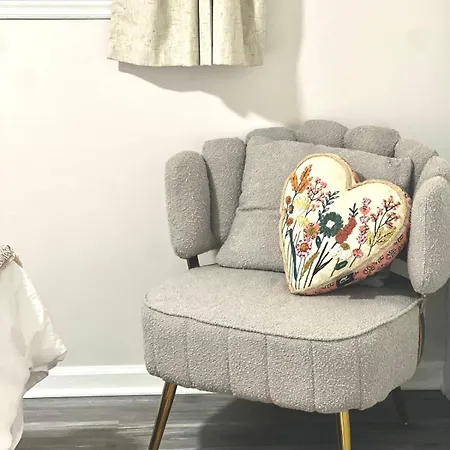 Brand New Stylish 5br3ba 15mins Clt Downtown Holiday home Charlotte