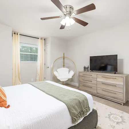 Charming & Cozy 4br In Southpark *