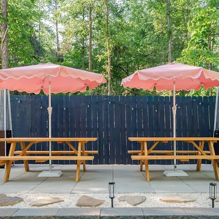 New! Hottub+pickleball+gameroom+movies+golf+games *