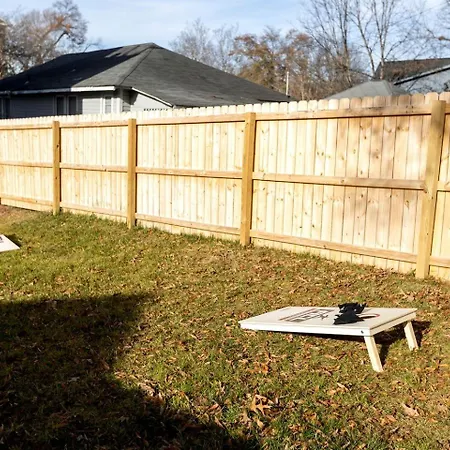 Holiday home Radiant Urban Vacation Sanctuary Near Catawba River In North Carolina Charlotte
