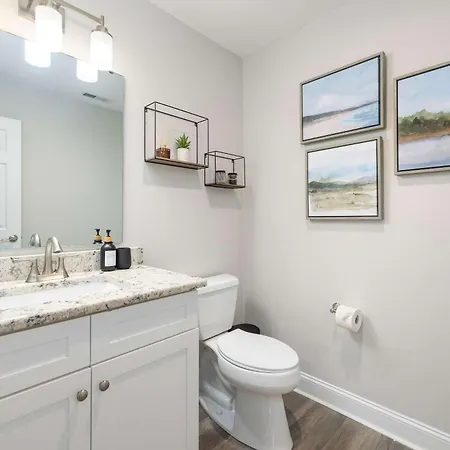 Holiday home Charming & Cozy 4br In Southpark Charlotte