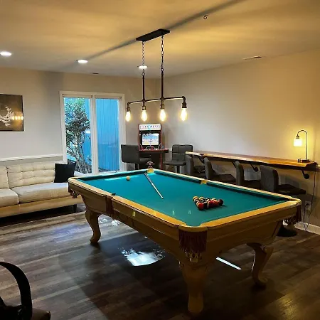 Poolside Paradise In The Heart Of