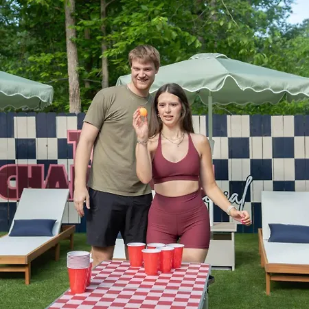 New! Hottub+pickleball+gameroom+movies+golf+games Charlotte