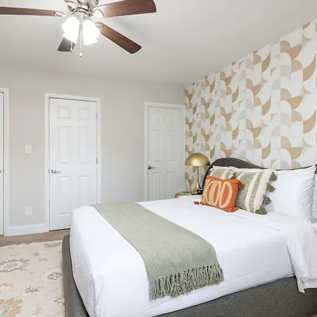 Holiday home Charming & Cozy 4br In Southpark *