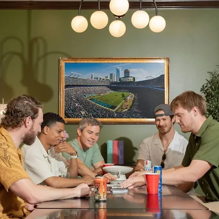 New! Hottub+pickleball+gameroom+movies+golf+games *