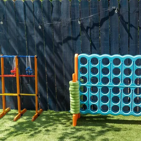 New! Hottub+pickleball+gameroom+movies+golf+games Holiday home *