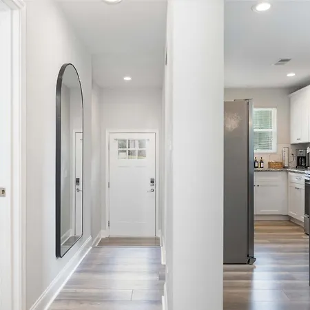 Charming & Cozy 4br In Southpark