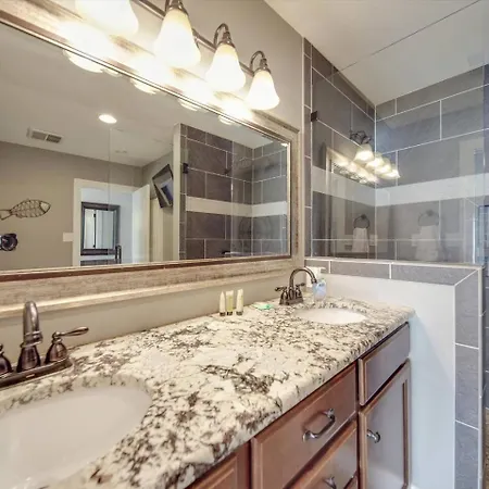 Du - Lakefront Retreat Holiday home Charlotte