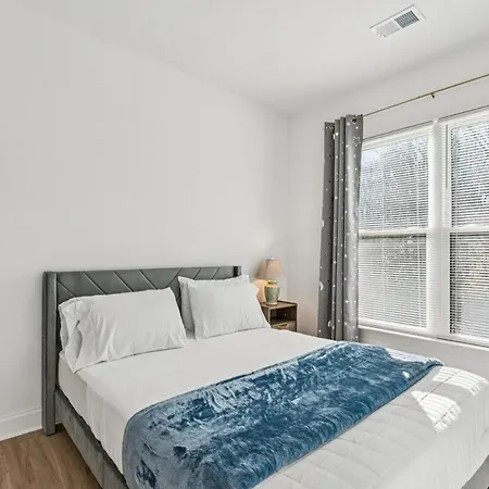 Southern Two Towns Large Group Holiday home *
