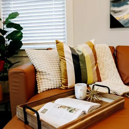 Radiant Urban Vacation Sanctuary Near Catawba River In North Carolina *