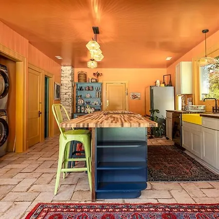 Holiday home Bohobagh A Vibrant Experience Fully Fenced And Gated For Privacy *