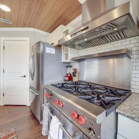 Du - Lakefront Retreat Holiday home *