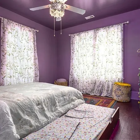 Holiday home Bohobagh A Vibrant Experience Fully Fenced And Gated For Privacy *