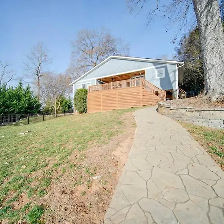 Holiday home Du - Lakefront Retreat Charlotte