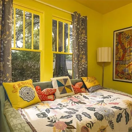Holiday home Bohobagh A Vibrant Experience Fully Fenced And Gated For Privacy *