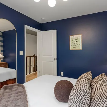 New! Hottub+pickleball+gameroom+movies+golf+games Charlotte