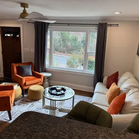 Charming In South End -historic Wilmore Holiday home