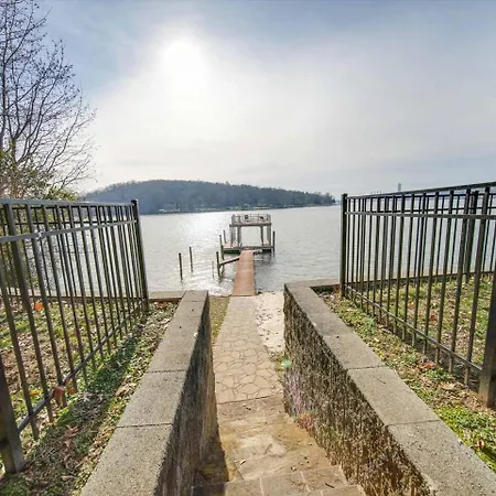 Du - Lakefront Retreat Charlotte